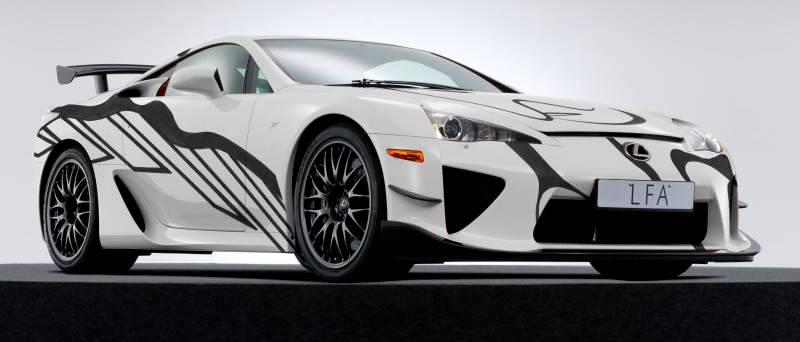 LEXUS UNVEILS STRIKING LFA ART CAR