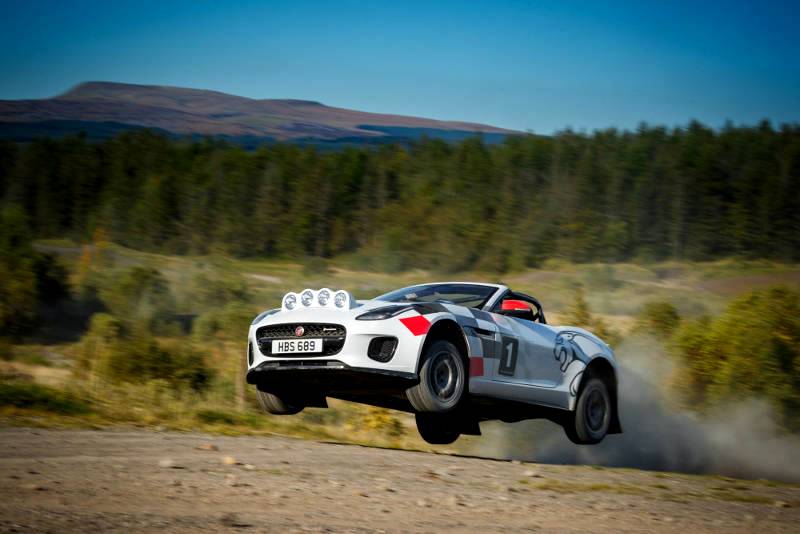 Jaguar creates two F-TYPE Convertible rally cars
