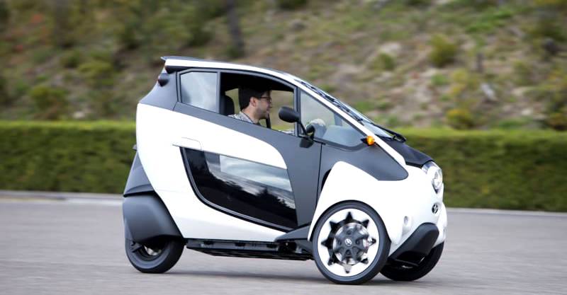 Active Lean technology and rear-wheel steering