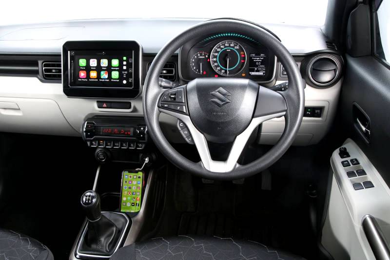 Apple CarPlay and Android Auto