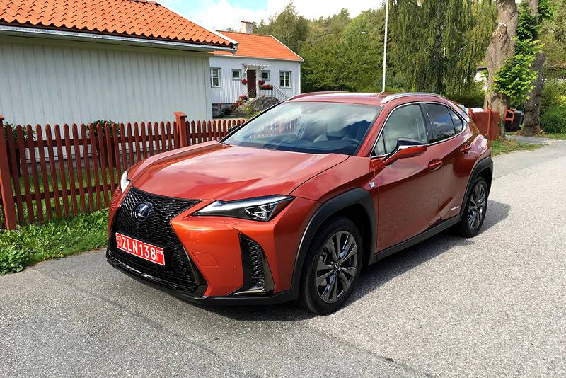 NEW LEXUS UX