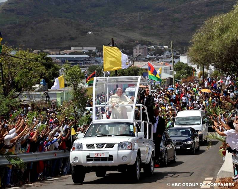 Nissan creates NP300 ‘Popemobile’
