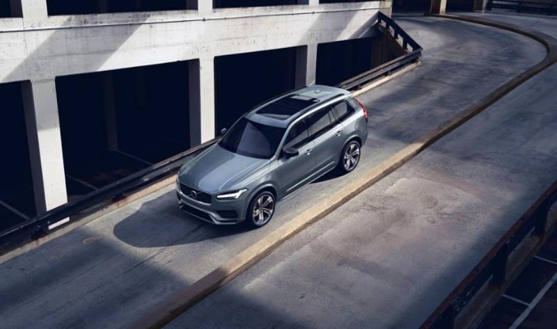 All Volvo cars with a power cord