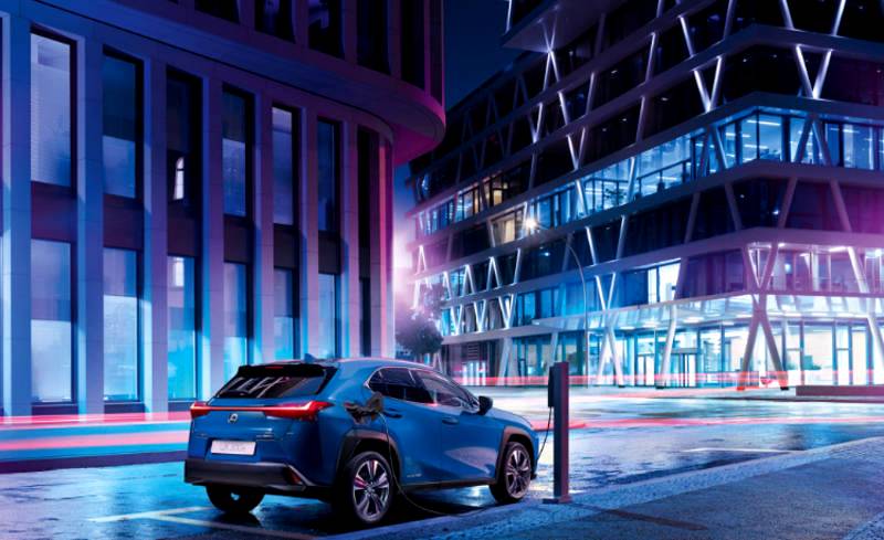 2020 Lexus UX 300e Debuts As Brand’s First-Ever Electric Vehicle