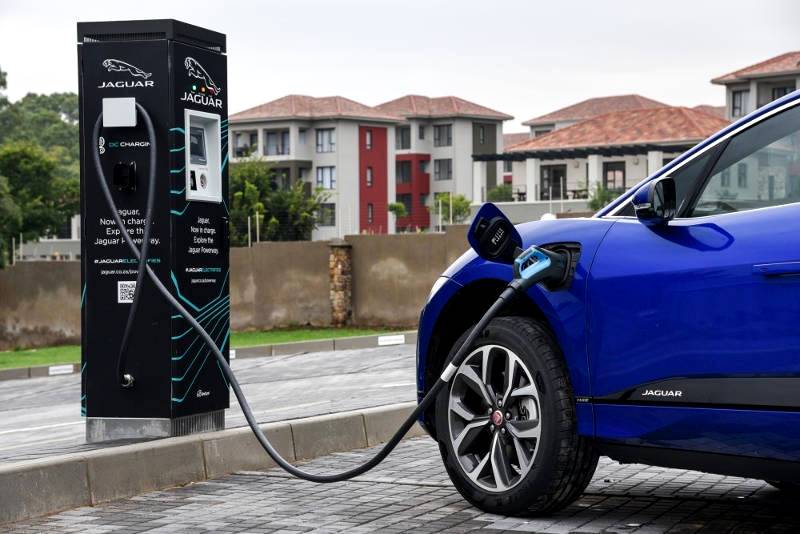 Jaguar and GridCars launch live EV charge station map