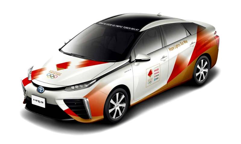 TOYOTA LEADS THE TOKYO 2020 OLYMPIC TORCH RELAY CONVOY