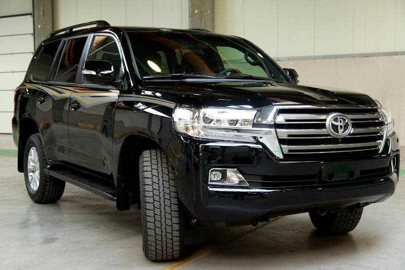 Tech and Gadgets’ Upgrade for Land Cruiser 200 VX-R