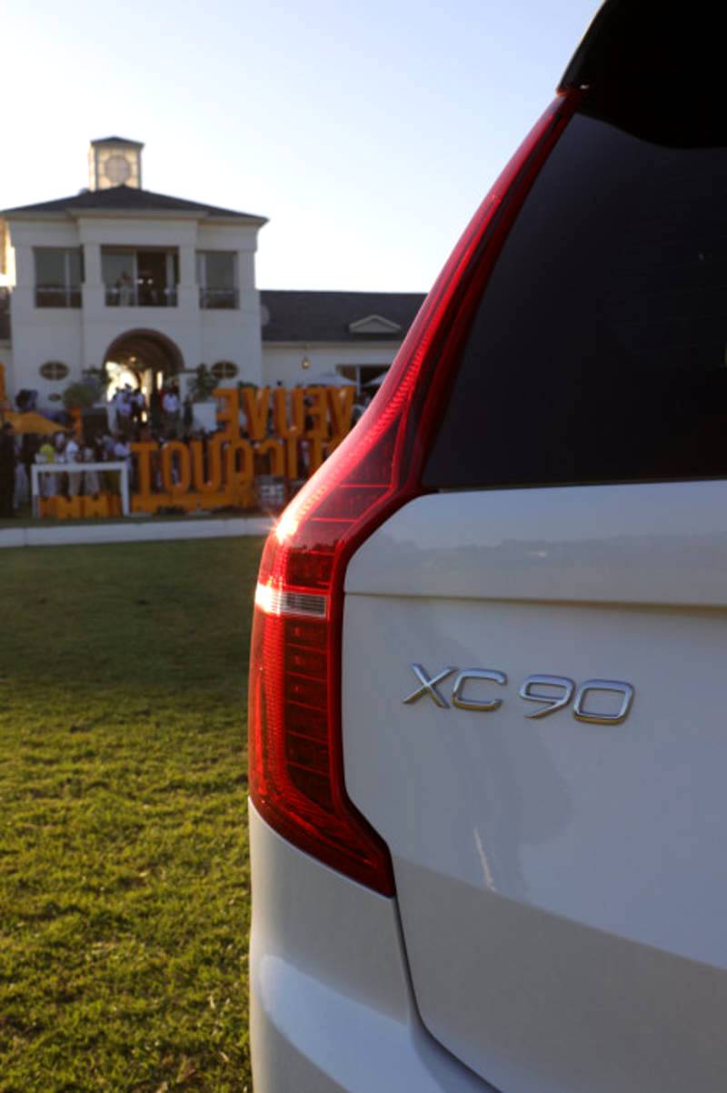 Beautiful ceremony honours plug-in hybrid