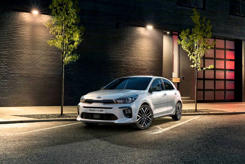 Electrified power, ‘big car’ technology and refreshed design for upgraded KIA Rio