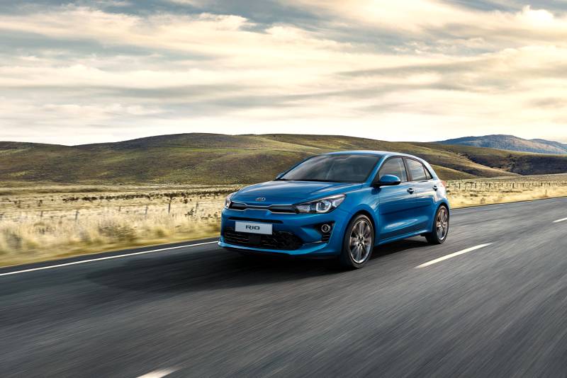 Electrified power, ‘big car’ technology and refreshed design for upgraded KIA Rio