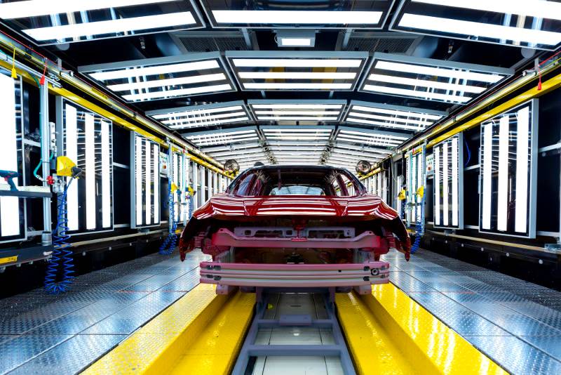 Nissan celebrates production of the 500,000th LEAF