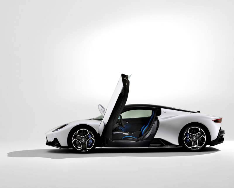 MC20, a dynamic sculpture, heralding Maserati’s entrance into the new era