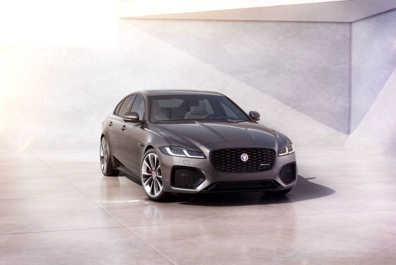 New Jaguar XF: Beautiful, luxurious, connected