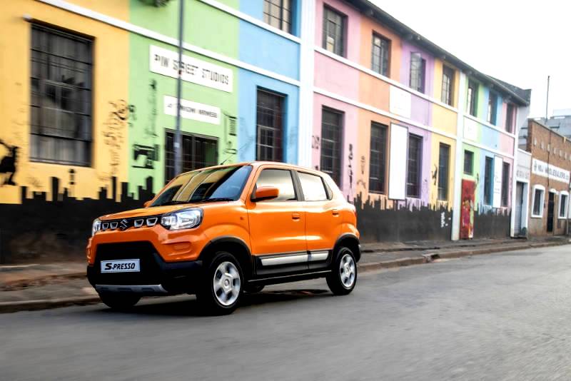 Suzuki sets new record, jumps to 6th place overall