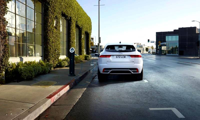 New Jaguar E-PACE: Dynamic, electrified, connected