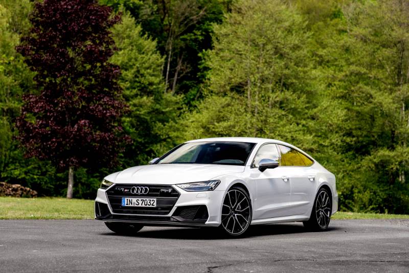Performance, presence and comfort - The new Audi S7 Sportback