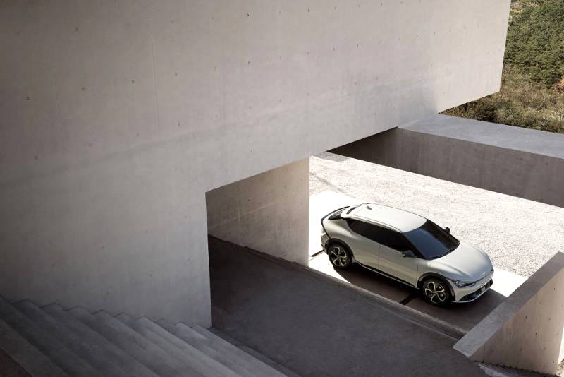 Kia reveals new design philosophy and full images of EV6