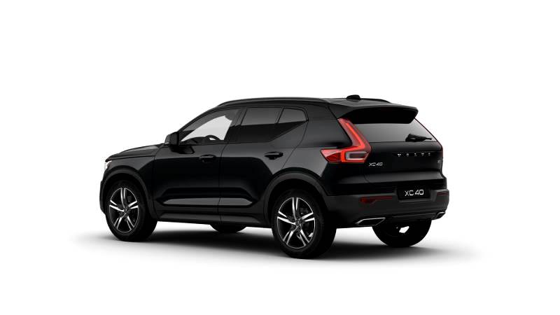 Volvo launches popular XC40 T4