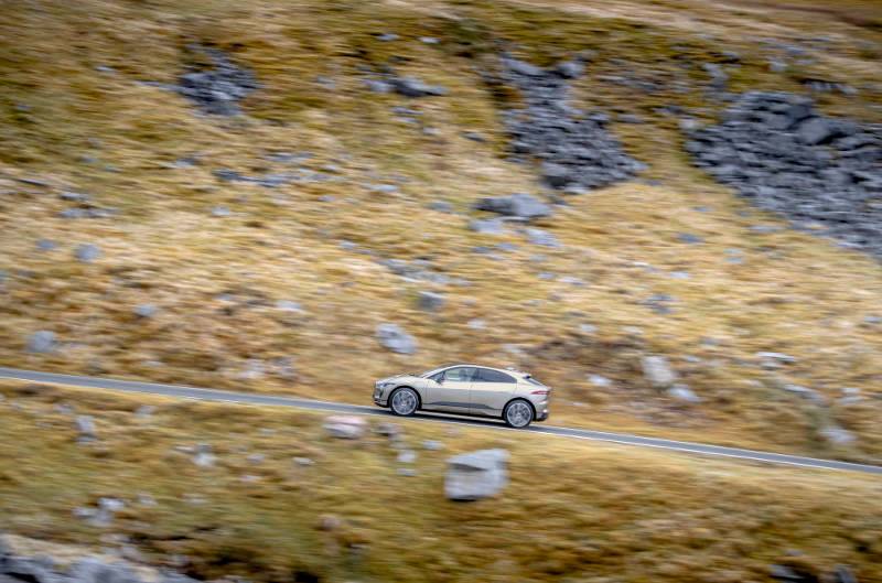 Jaguar I-PACE completes Everesting Challenge