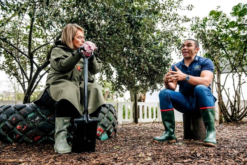 Land Rover joins forces with Bryan Habana