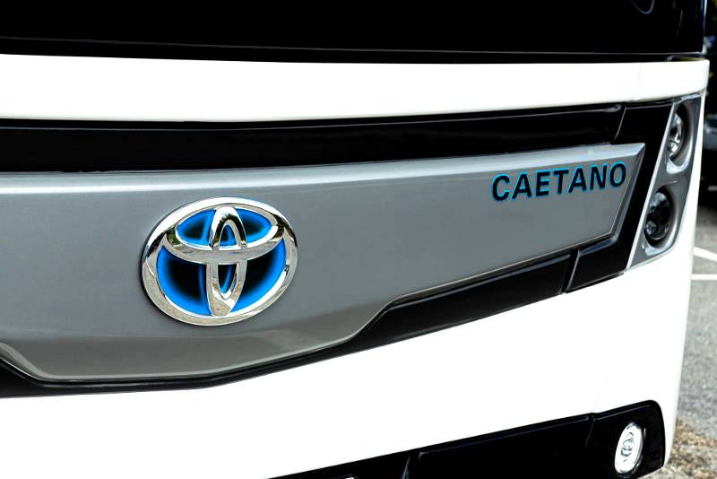 Toyota co-brands zero-emission buses with CaetanoBus