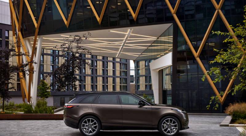 Elegance and wellbeing: More choice for Range Rover Velar