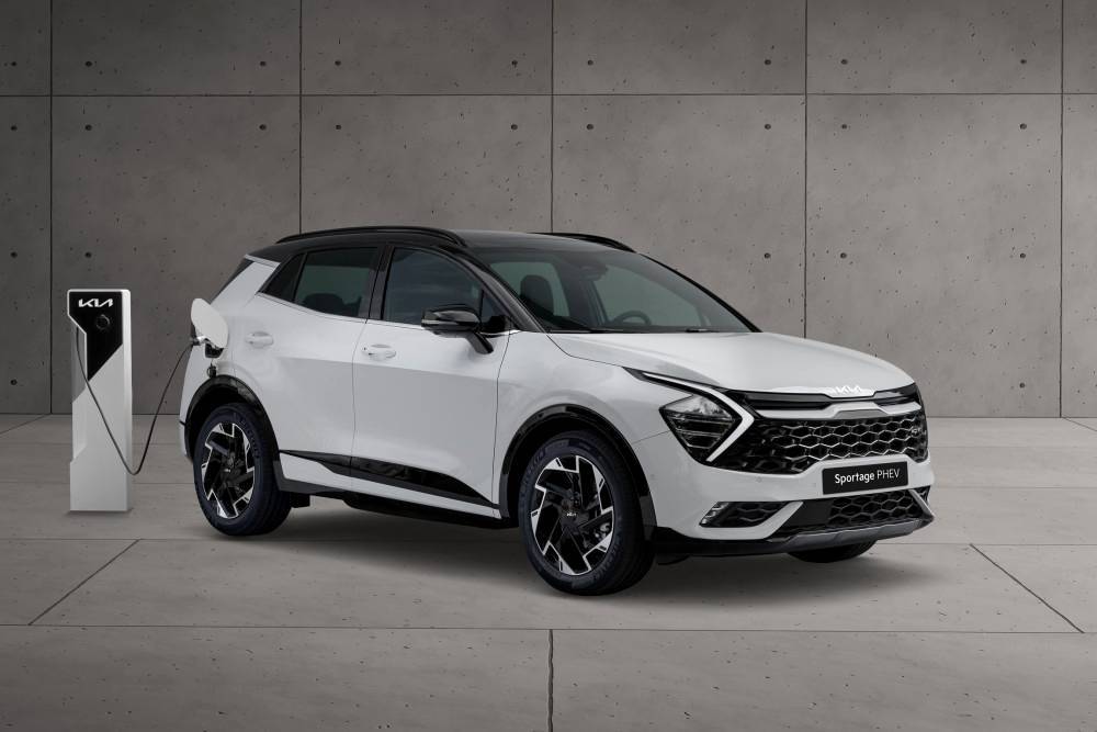 Global premiere for the all-new plug-in hybrid Sportage