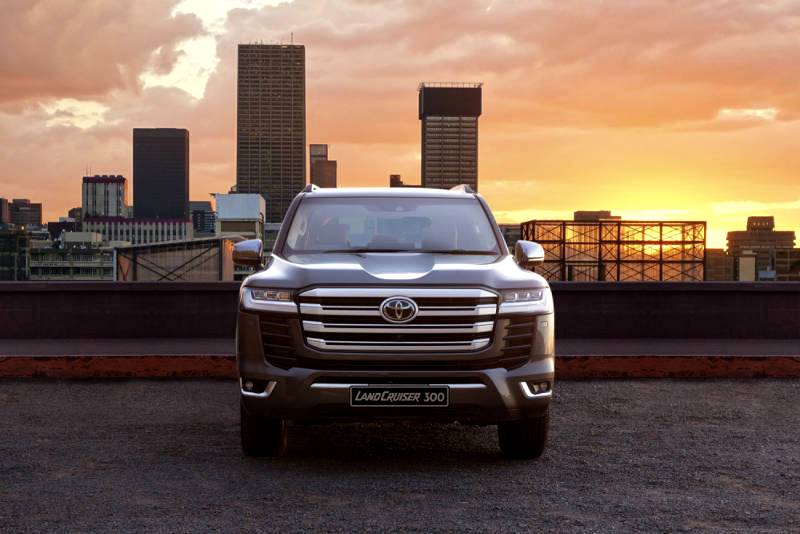 Land Cruiser 300 – The Master of Africa