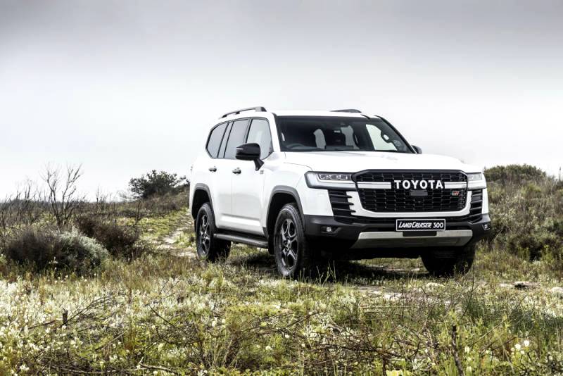 Land Cruiser 300 – The Master of Africa