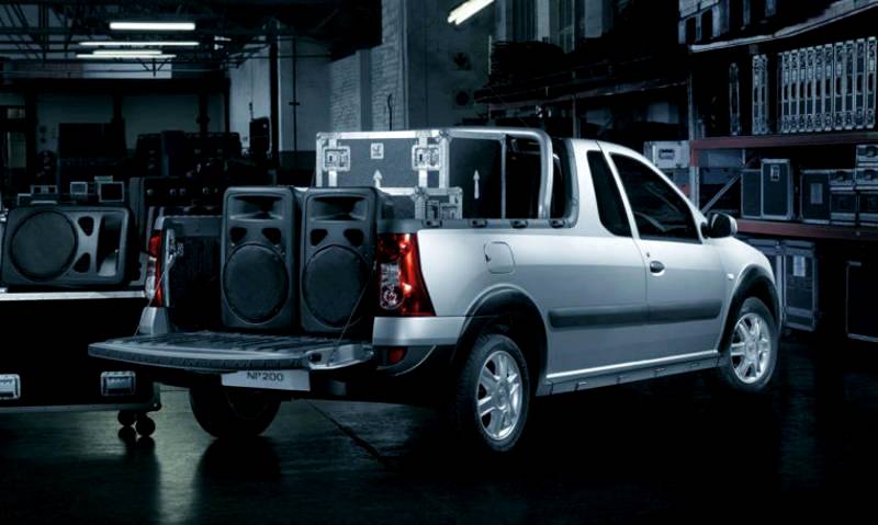 Nissan South Africa donates three utility vehicles to SMEs through the NEF