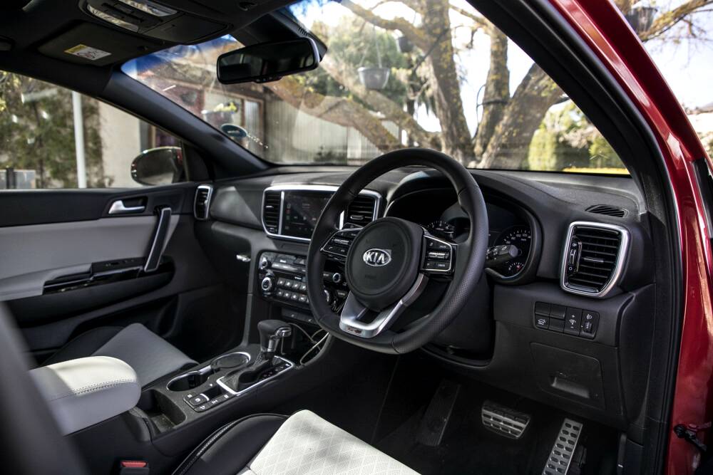 The new Kia Sportage GT-Line. Accept no compromises