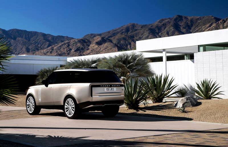 The New Range Rover: A tranquil sanctuary for up to seven occupants