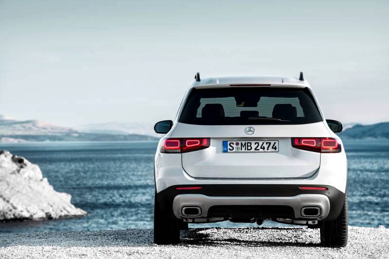 The GLB SUV – For those who live larger in life.