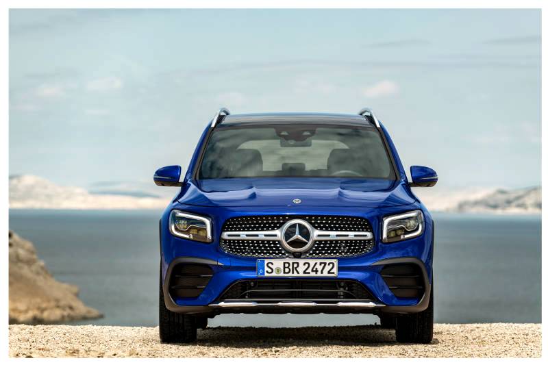 The GLB SUV – For those who live larger in life.