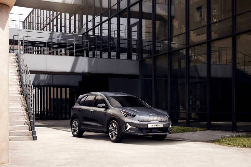 Kia to bring Niro Plus taxi model for taxi operators