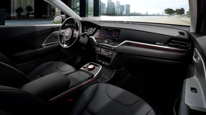 Kia to bring Niro Plus taxi model for taxi operators