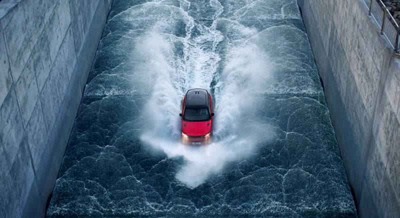 New Range Rover Sport revealed with epic spillway climb