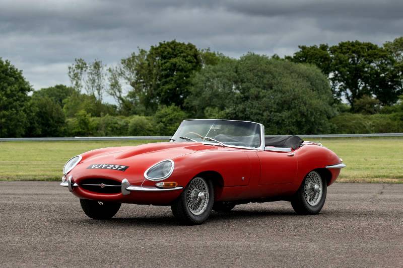 Jaguar Land Rover celebrates the Queen’s Platinum Jubilee