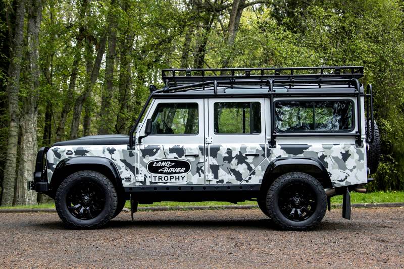 Classic Defender Works V8 Trophy II