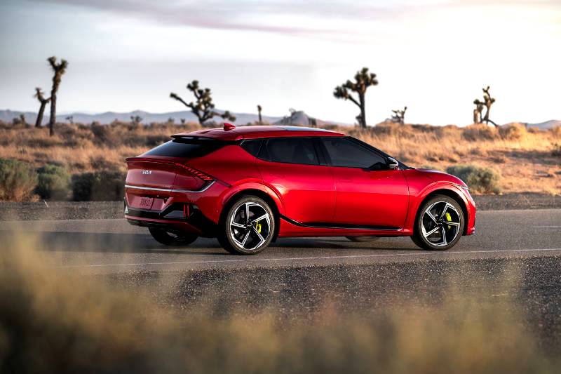 Kia EV6 GT debuts at Monterey Car Week