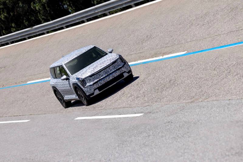 The Kia EV9 undergoes final technical