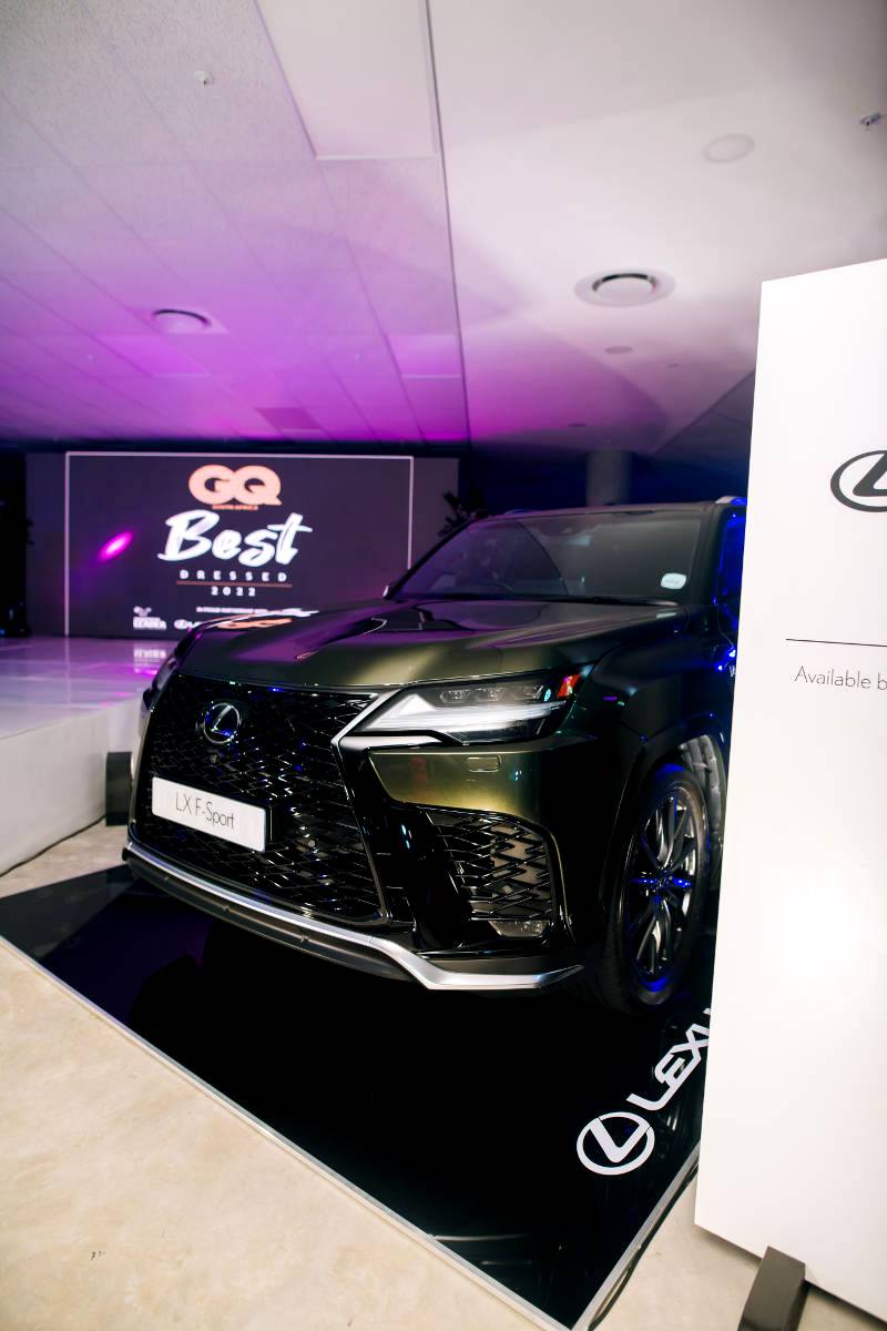 LEXUS CONGRATULATES THE BEST-DRESSED PEOPLE