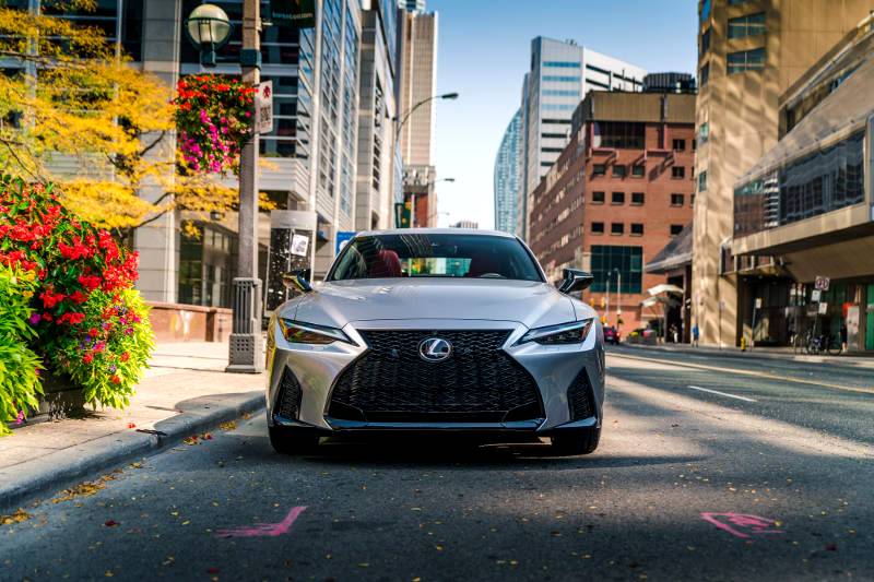 THE LEXUS IS 300h WELCOMES A SPEC CHANGE