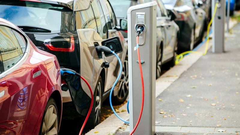 Jaguar Land Rover partners with Wolfspeed