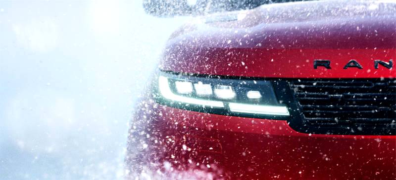 New Range Rover Sport delivers arctic thrills on Ice Academy Experience