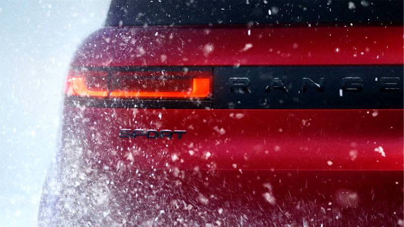 New Range Rover Sport delivers arctic thrills on Ice Academy Experience