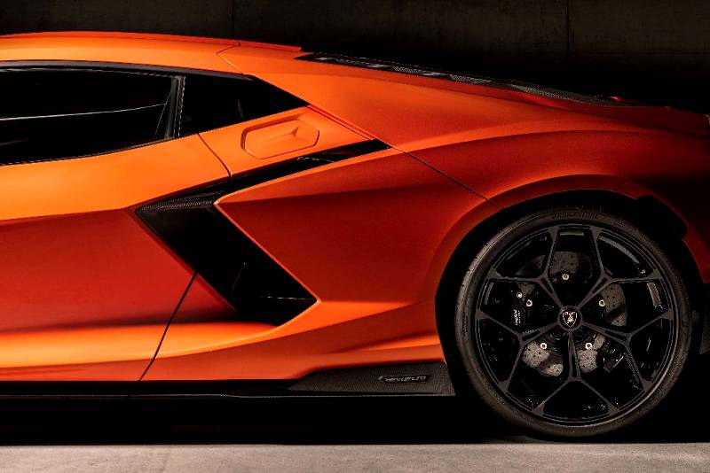 Bespoke High-Performance Bridgestone Tyres