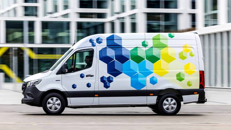 Mercedes-Benz Vans achieves best ever first quarter with around 99,000 units sold worldwide