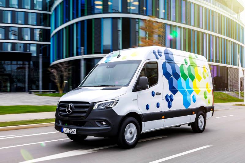 Mercedes-Benz Vans achieves best ever first quarter with around 99,000 units sold worldwide