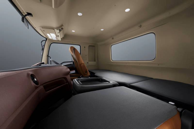 HINO’S NEW 700 SERIES TRUCK TAKES A BIG LEAP FORWARD IN TECHNOLOGY